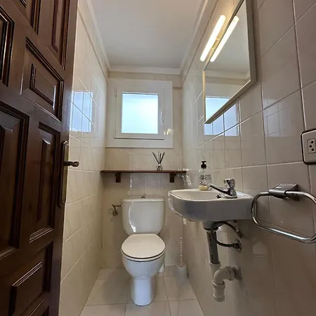 아파트 Vista Piscina Av-28 *
