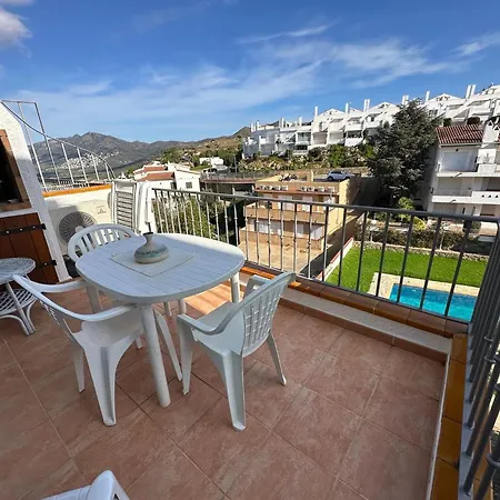 Vista Piscina Av-28 *